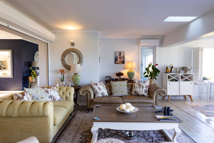 5 Bedroom Property for Sale in Crofters Valley Western Cape